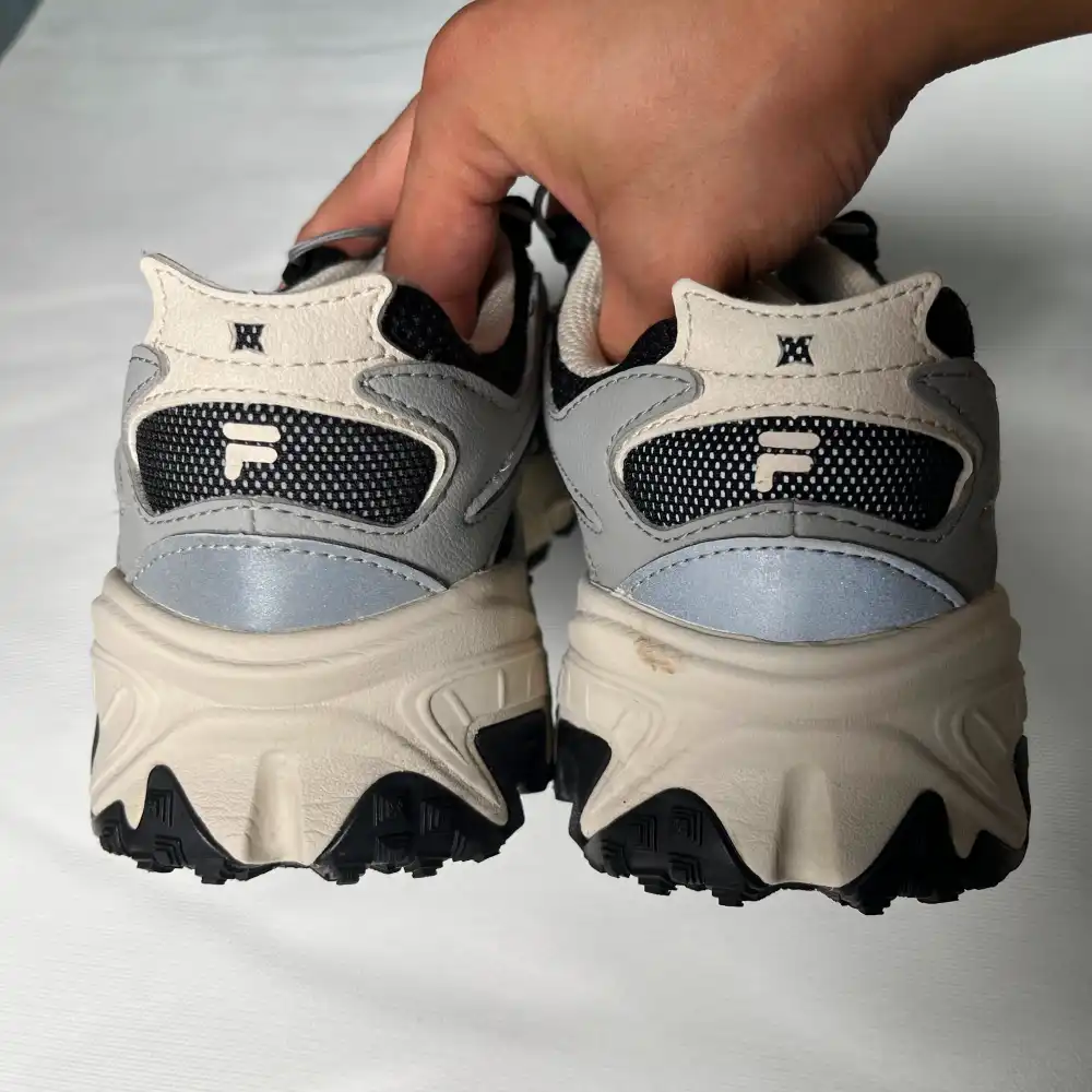 Shoe heel