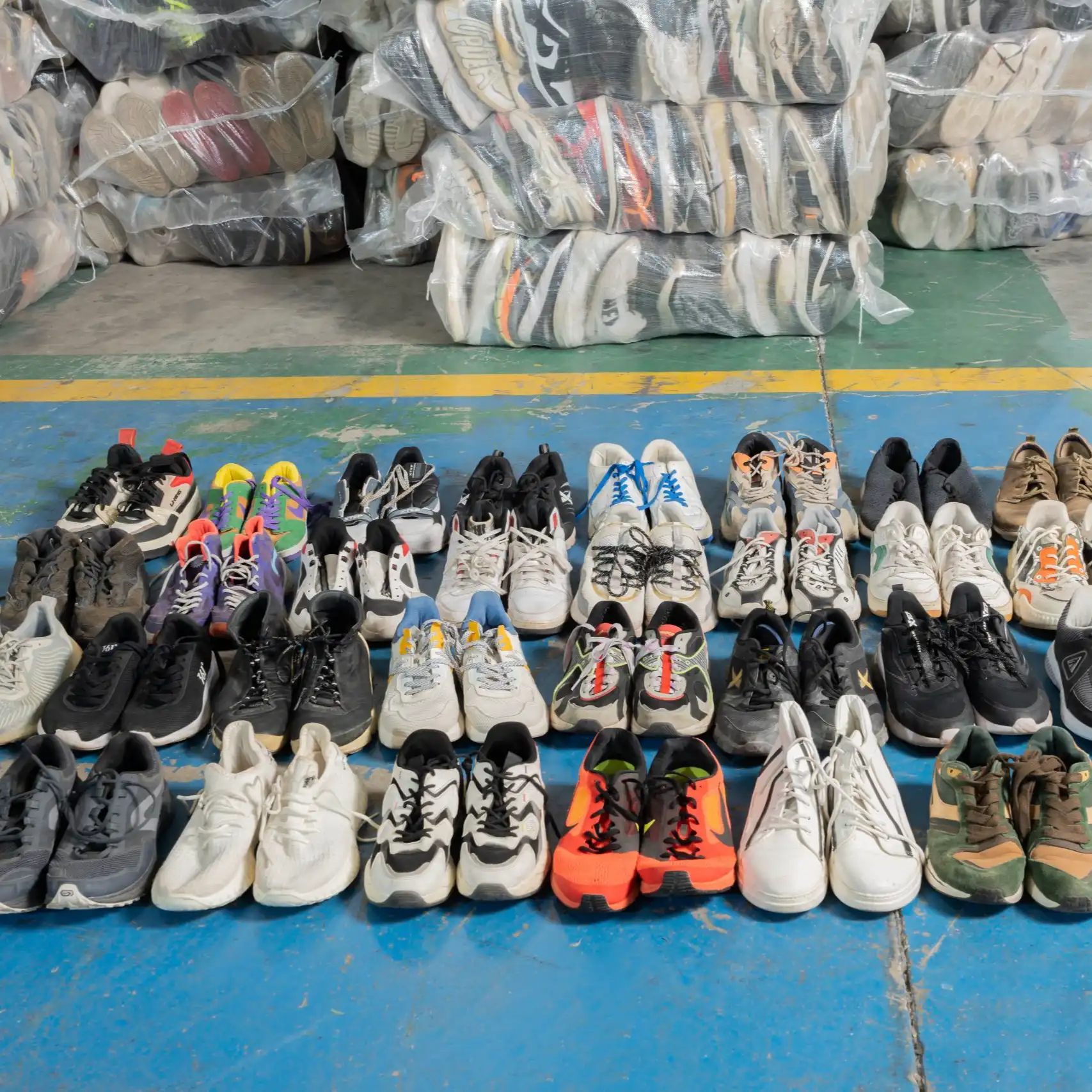 Fardo de zapatos usados (2)